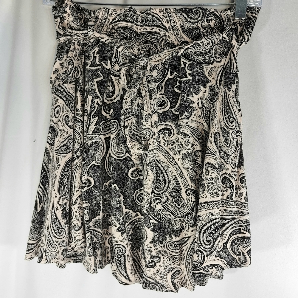 H&M Black & White Paisley Pattern Paper Bag Waist Skirt w/ Tie Belt Size 8